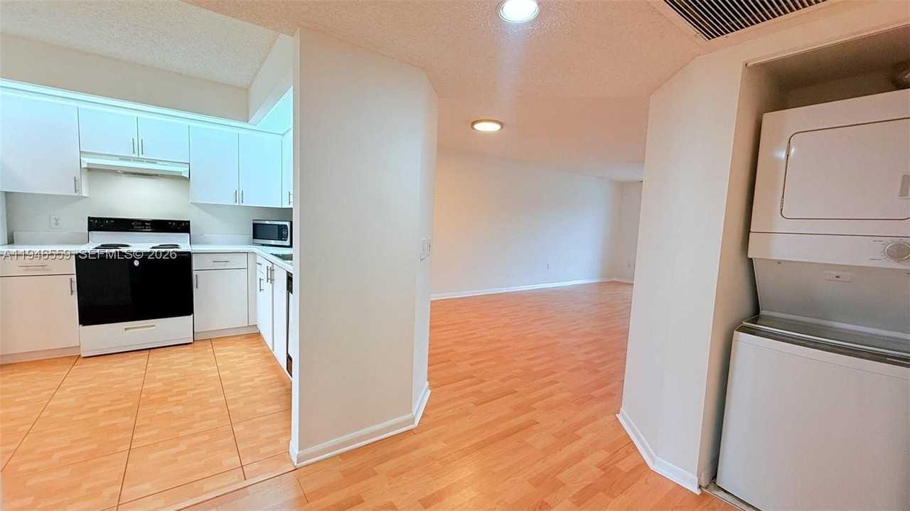 12651 Sw 16th Ct #313B - Photo 7 of 40