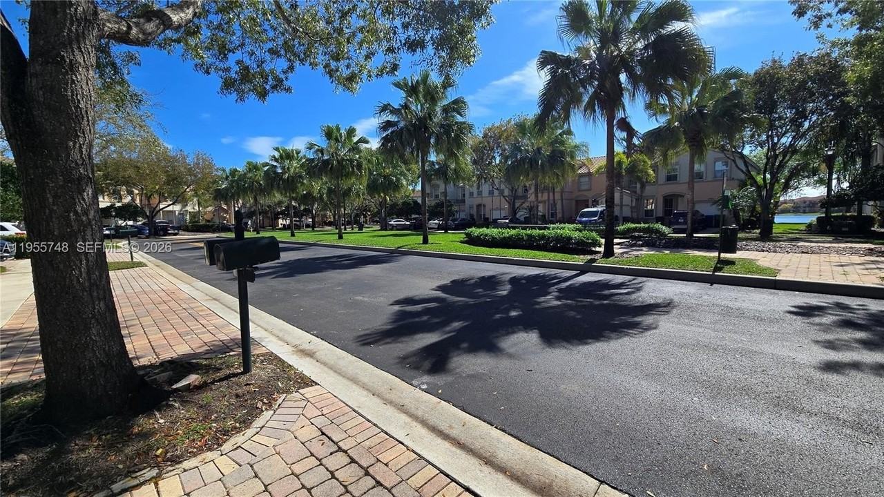 4744 Sw 165th Ave #4744 - Photo 7 of 34