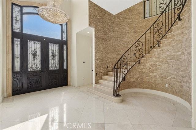 5667 Lubao Ave - Photo 4 of 8