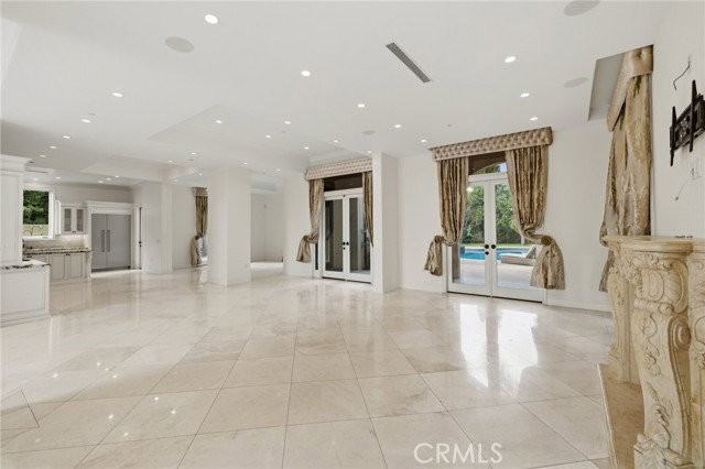 5667 Lubao Ave - Photo 5 of 8