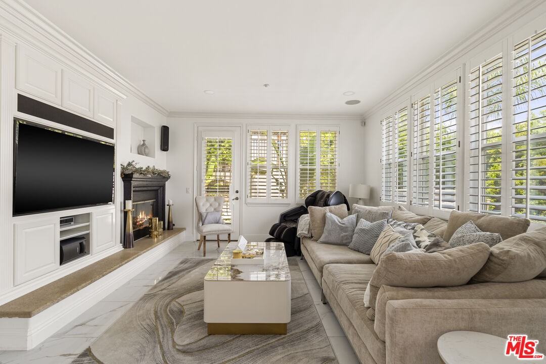 21615 Medina Estates Dr - Photo 6 of 8