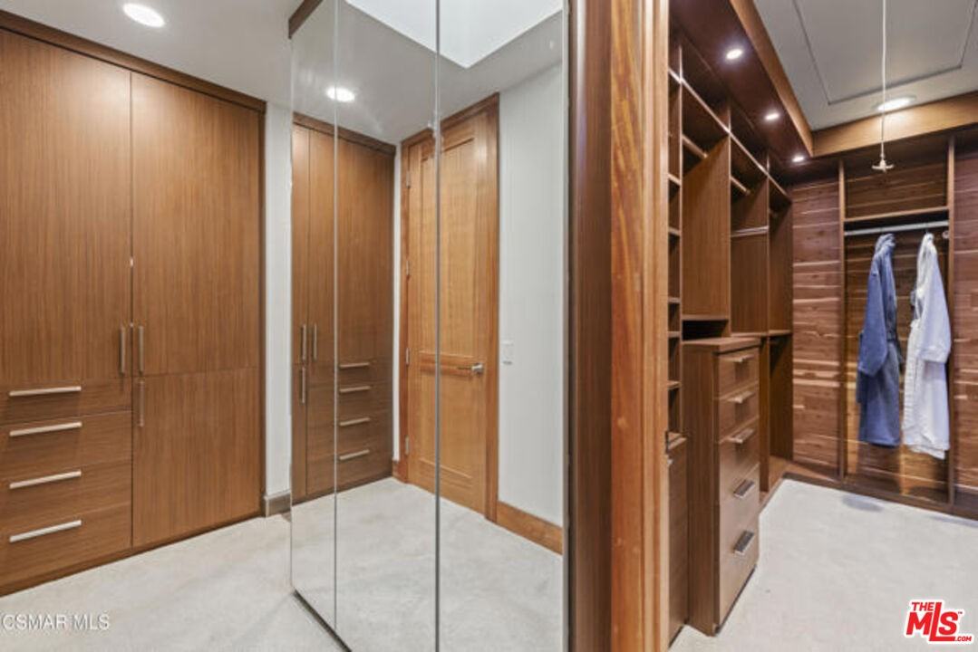 17424 Cumpston St - Photo 4 of 8