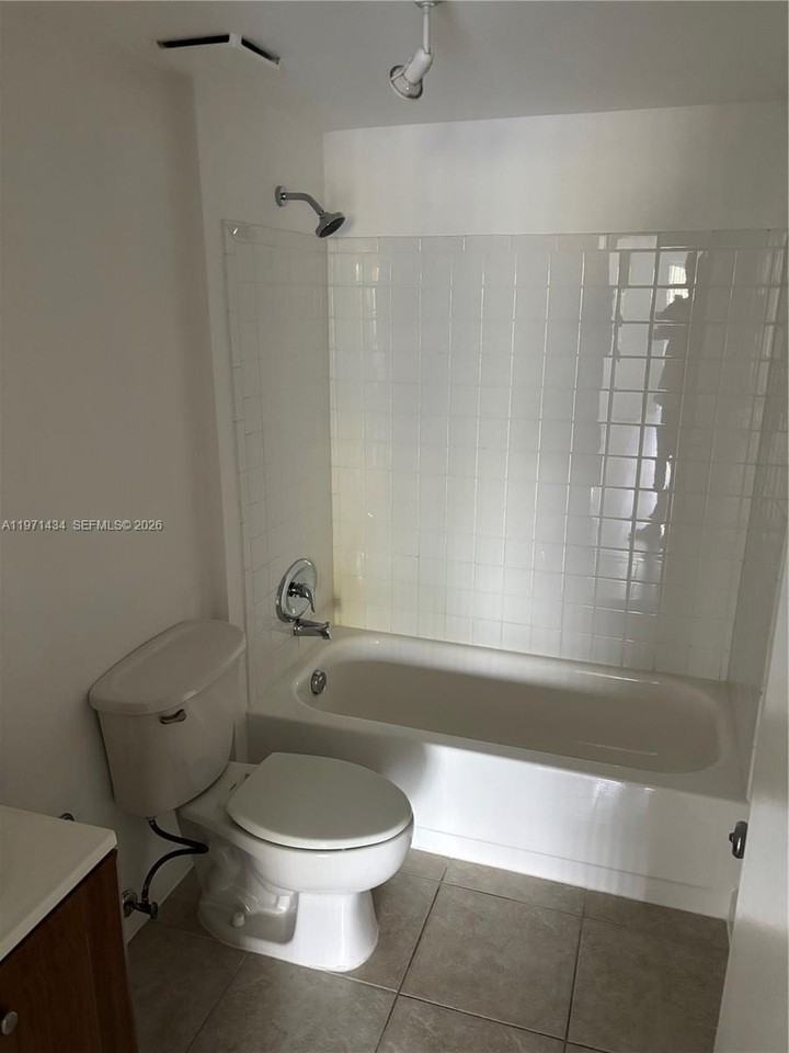 7900 Camino Cir #308 - Photo 6 of 18