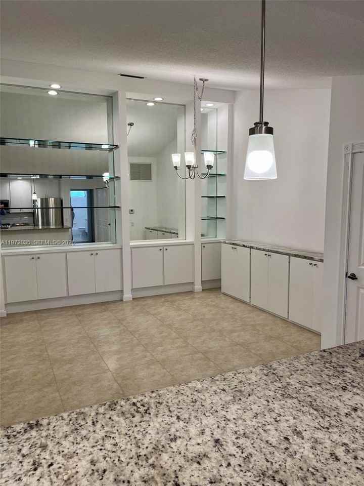 1601 Silverleaf Oak Ct #1601 - Photo 7 of 24