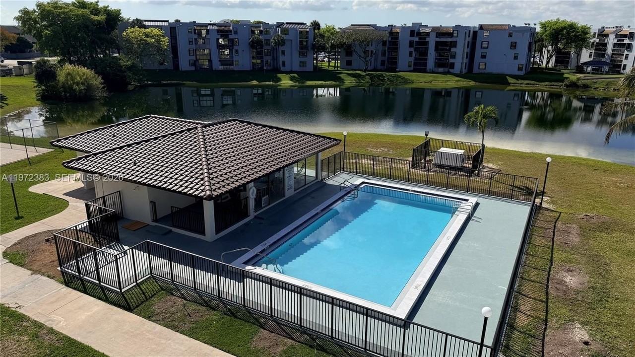 1300 Sw 122nd Ave #416-2 - Photo 2 of 11