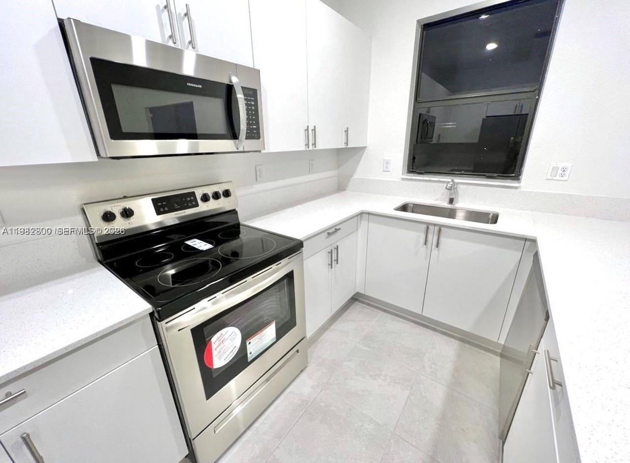 12950 Sw 233rd Ter - Photo 3 of 5