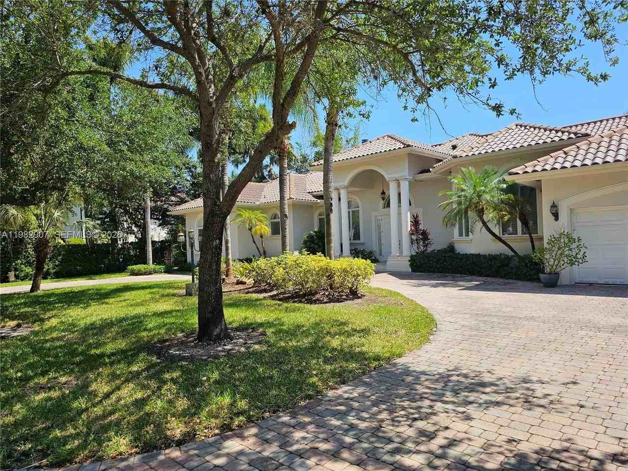 9503 Sw 89th Pl #0 - Photo 2 of 23