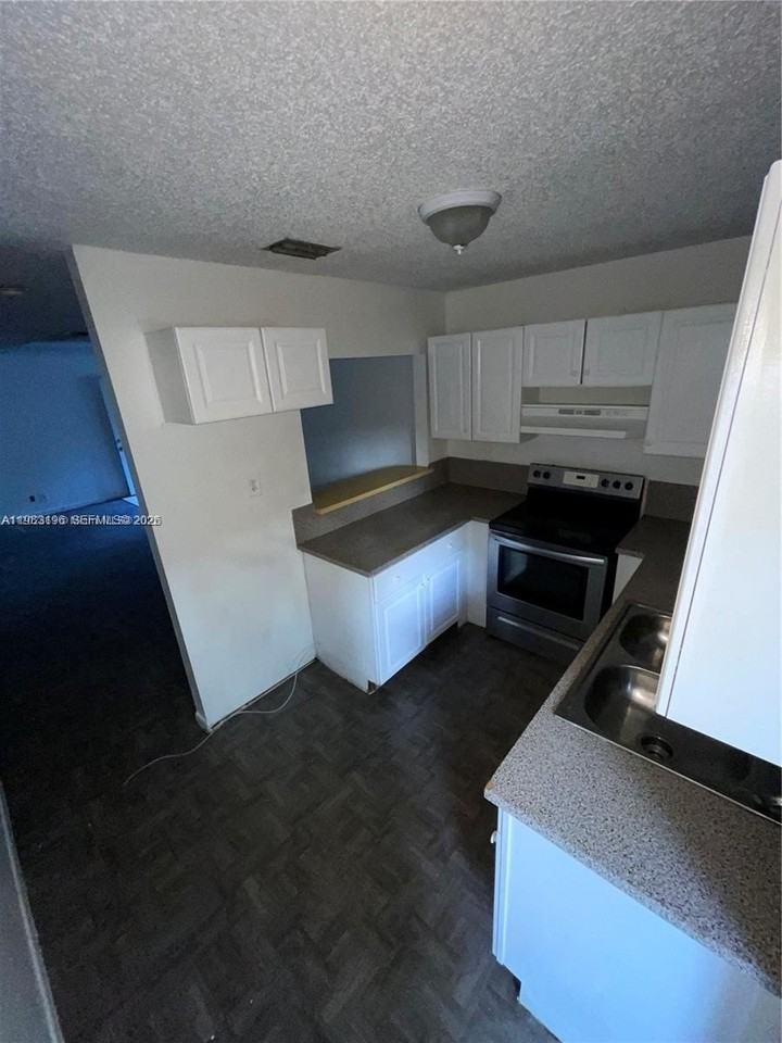 3675 Florida Ave #3675 - Photo 3 of 9