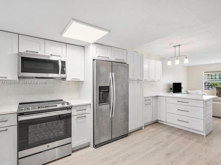 40 Isle Of Venice Dr #6 - Photo 6 of 20