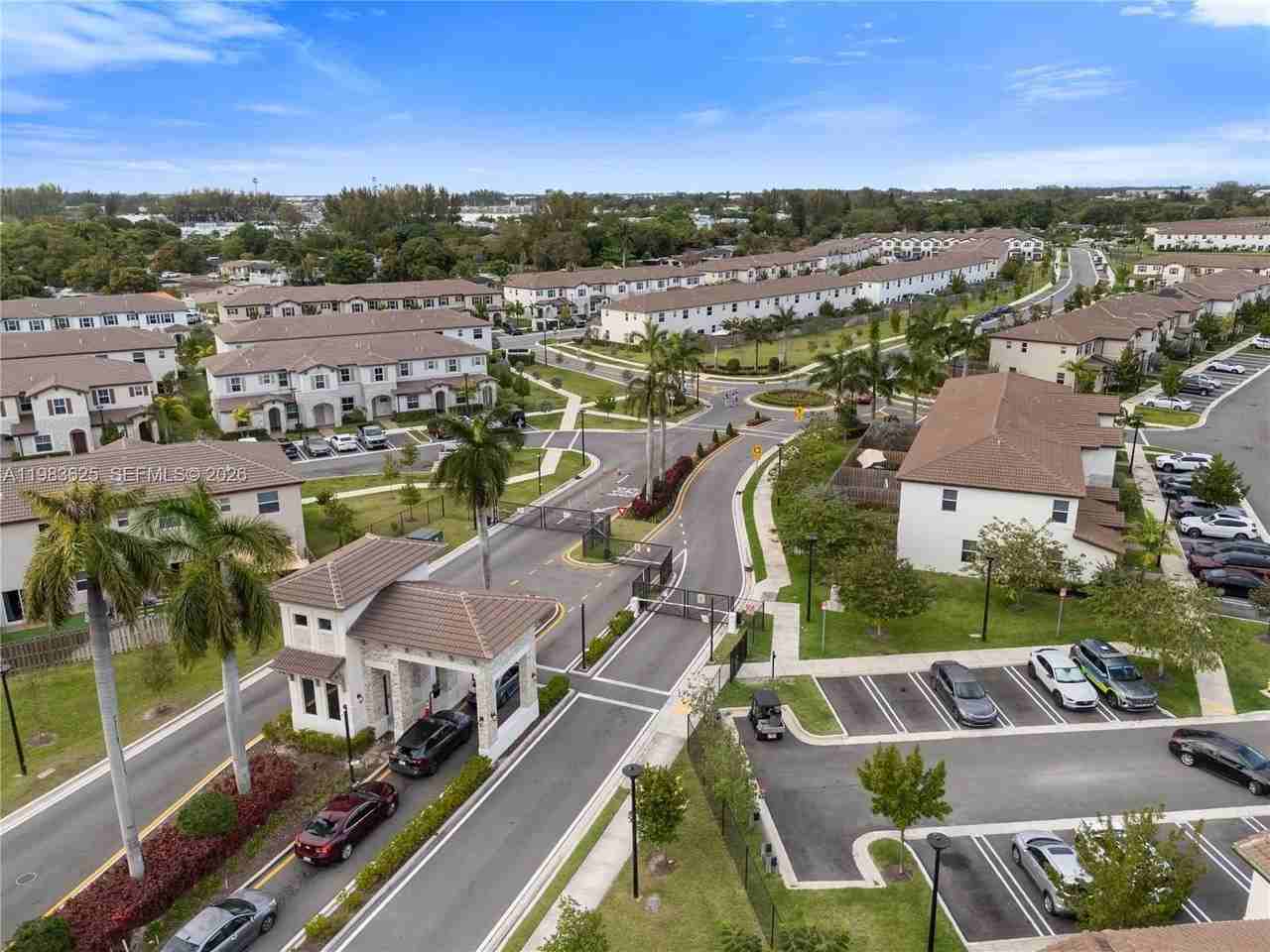 12258 Nw 24th Pl - Photo 4 of 29