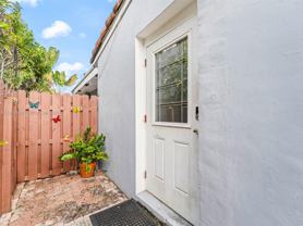 1432 Ne 5th Ave #4 - Photo 1 of 1