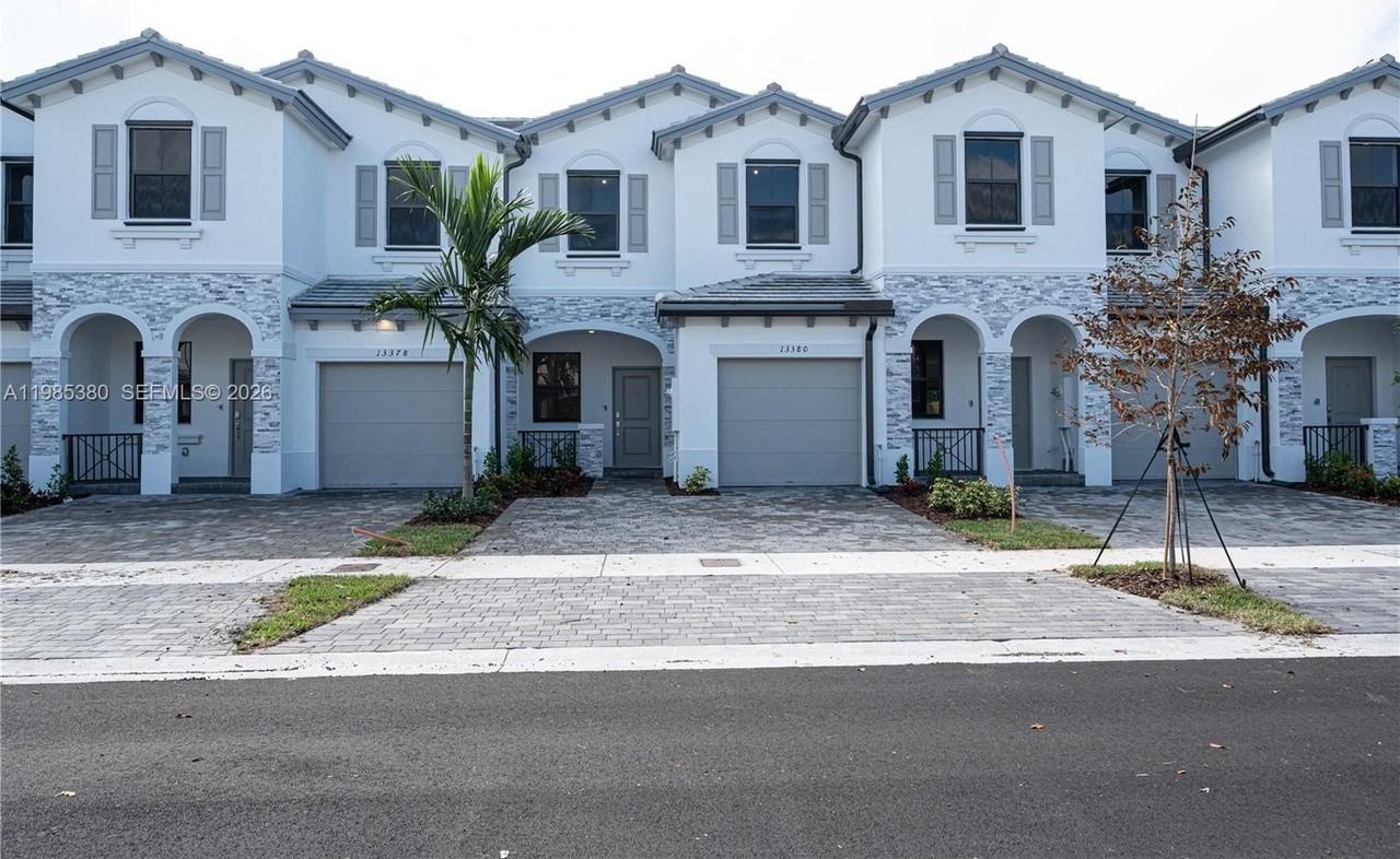 13380 Sw 287th Ter - Photo 2 of 21