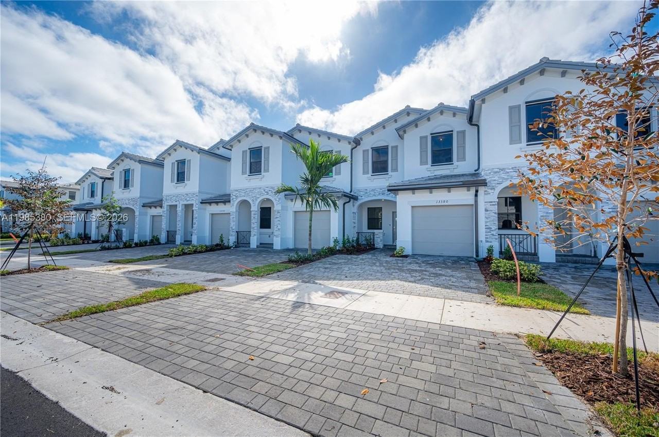 13380 Sw 287th Ter - Photo 3 of 21