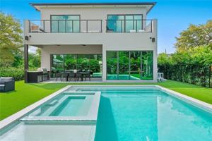 featured image of 245 Ne 116th St