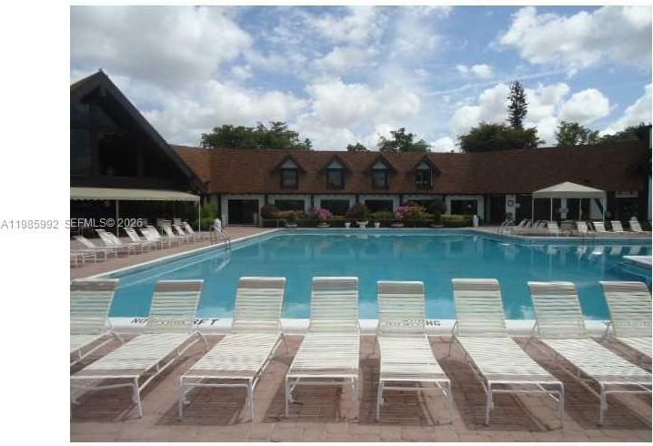 3720 Inverrary Dr #2M - Photo 6 of 11