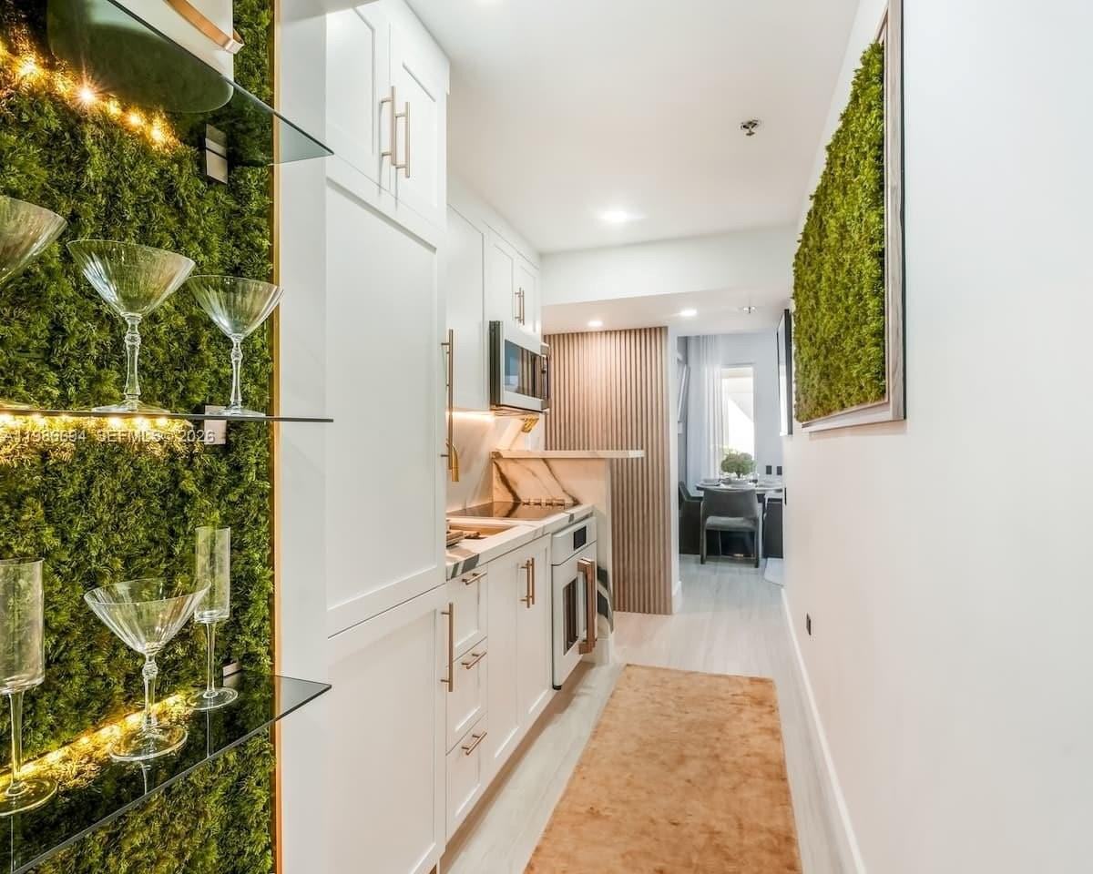 100 Collins Ave #202 - Photo 3 of 19