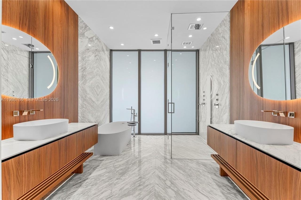 5 Grove Isle Dr #S303 - Photo 5 of 30