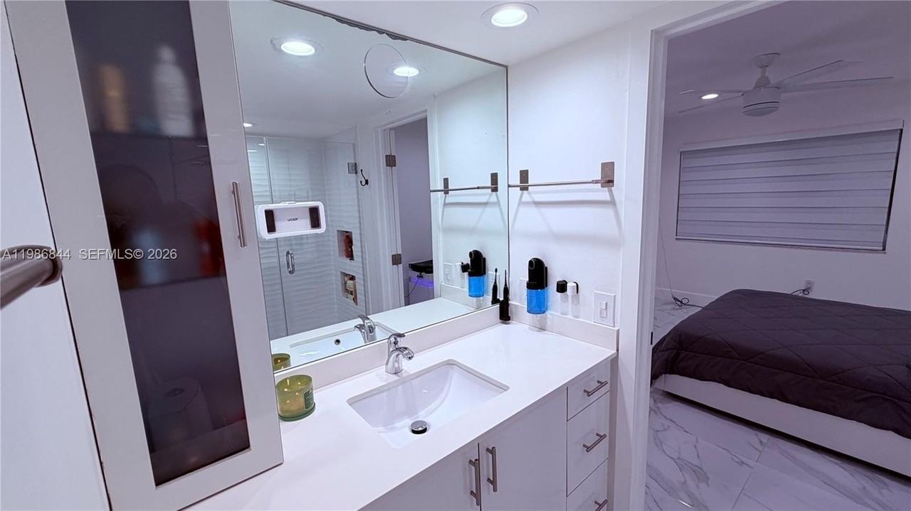 8033 Lake Dr #203 - Photo 7 of 14