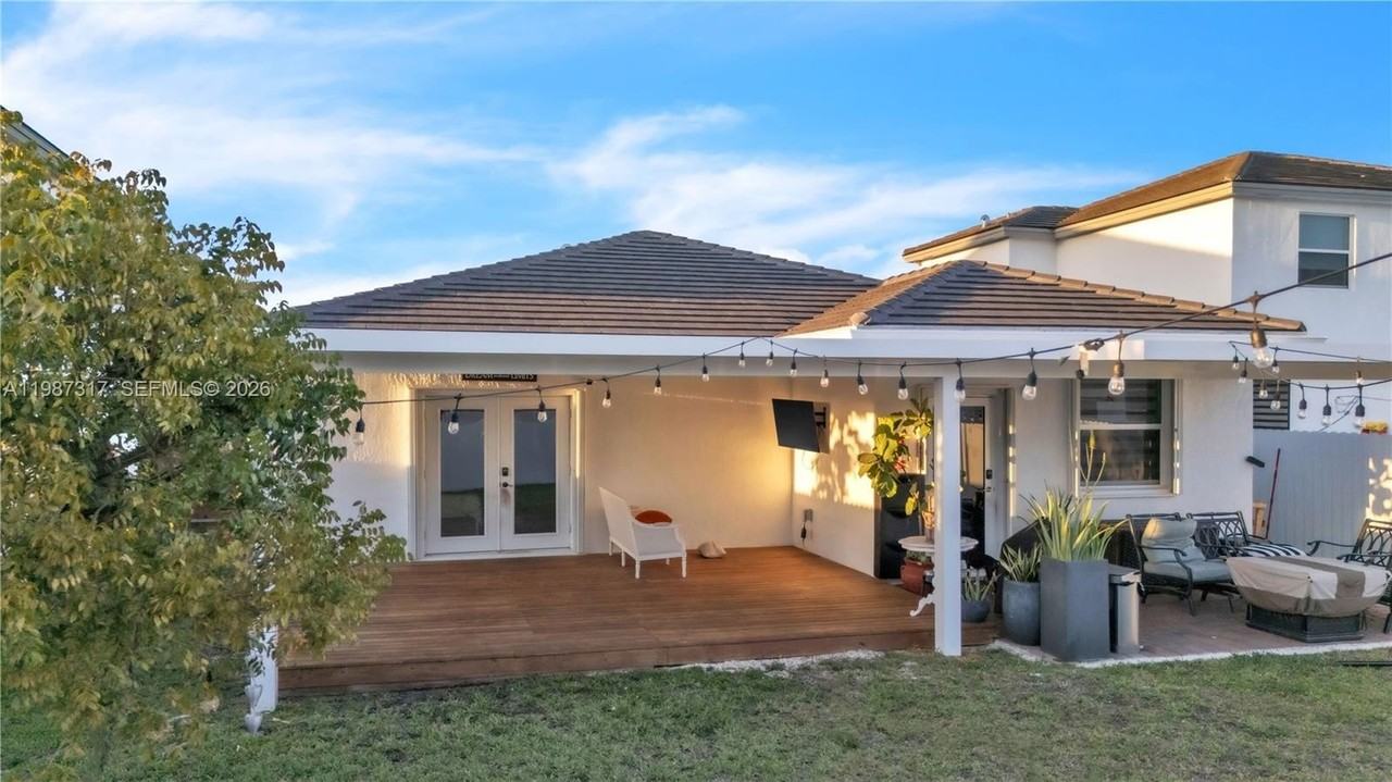 12728 Sw 214th Ter - Photo 4 of 40