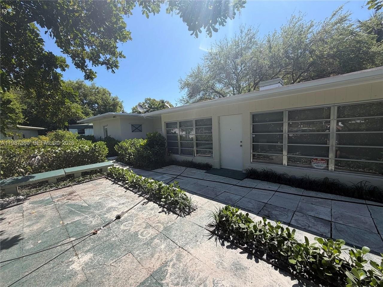 311 Sw 11th Ct - Photo 4 of 26