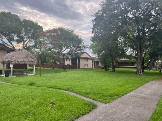 11231 Sw 88th St #116D - Photo 5 of 10