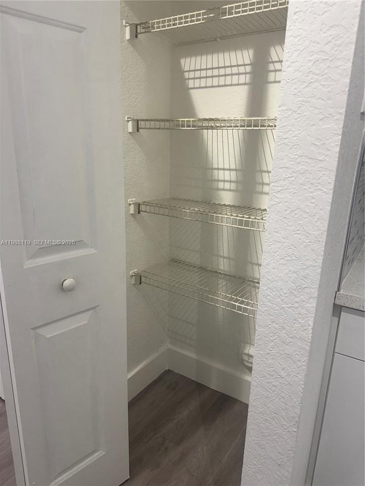 2120 W Flagler St #203 - Photo 7 of 25