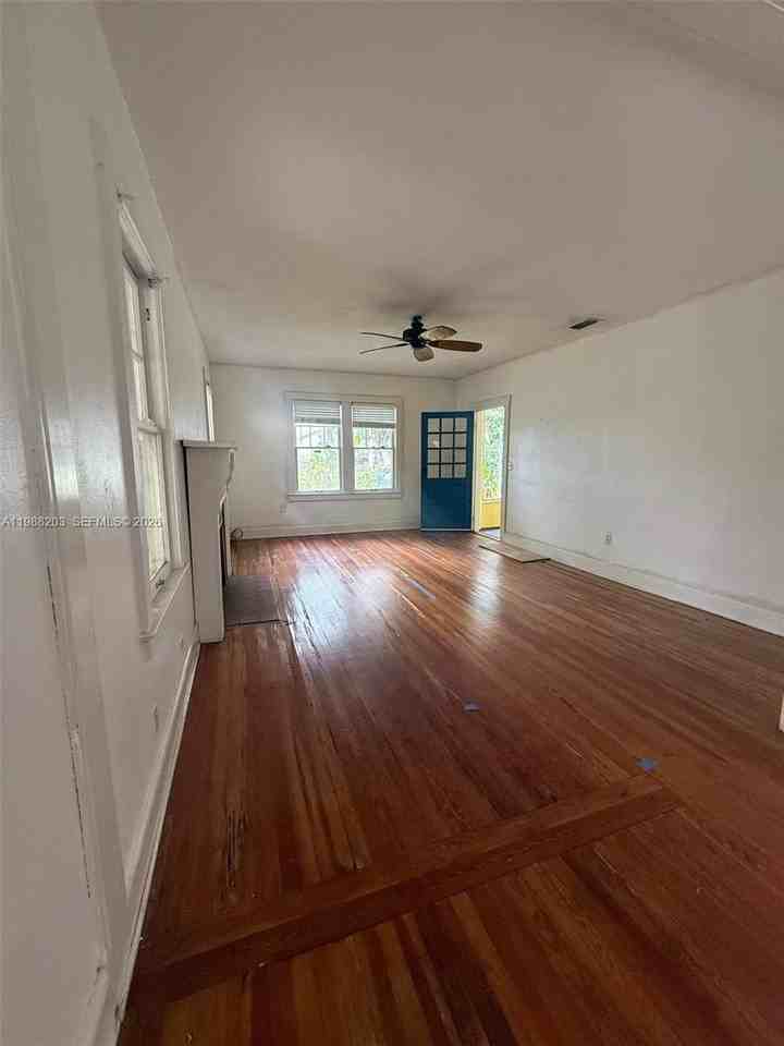 3972 Loquat Ave #0 - Photo 7 of 15