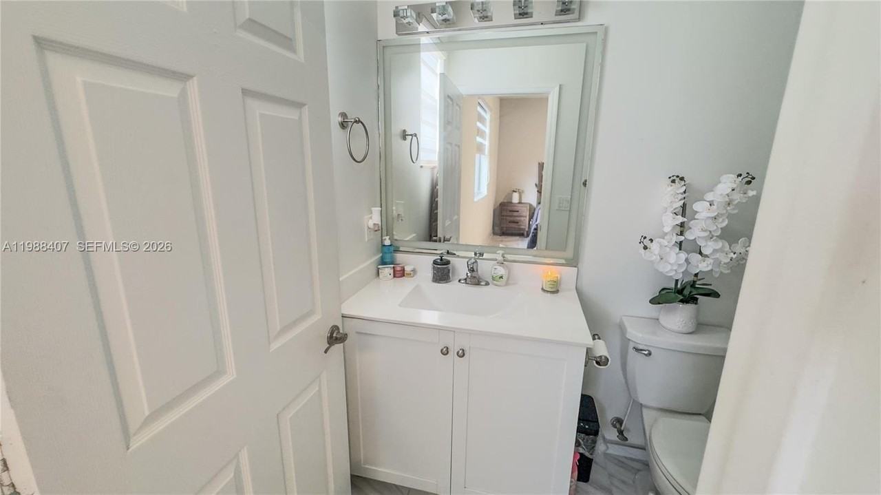 3318 W 106th Ter - Photo 6 of 28