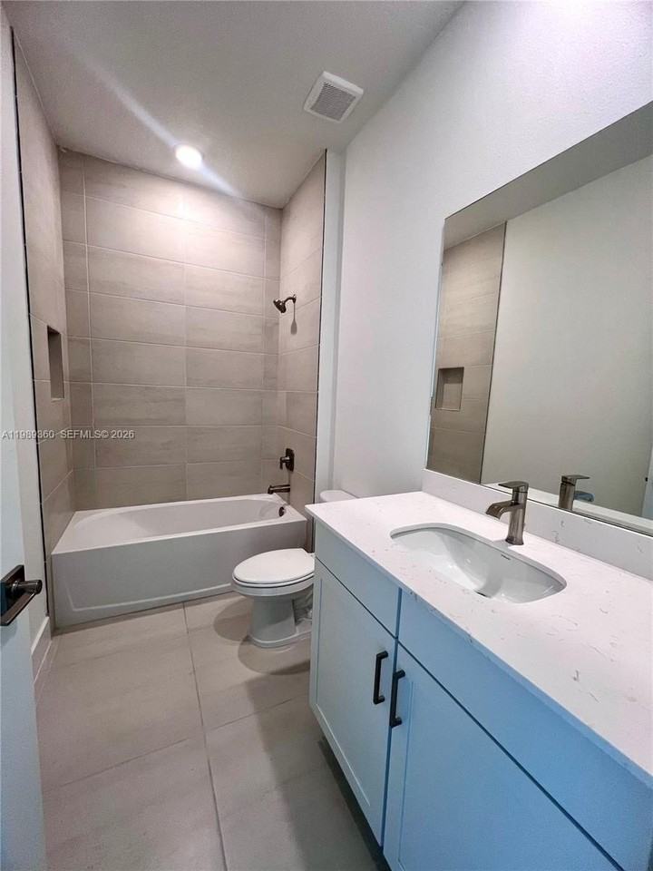 4784 Sw 72nd Ter #0 - Photo 6 of 50