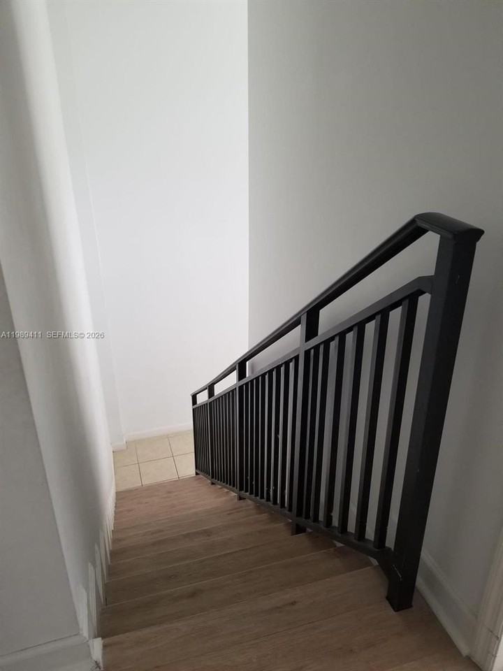 40 Calabria Ave #101 - Photo 7 of 13