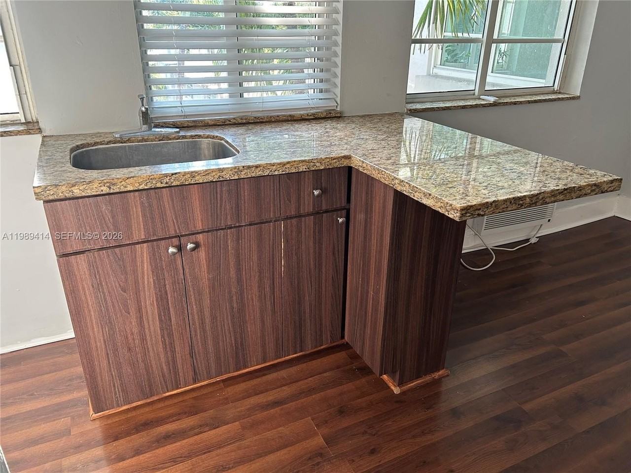 1007 Pennsylvania Ave #16 - Photo 6 of 10