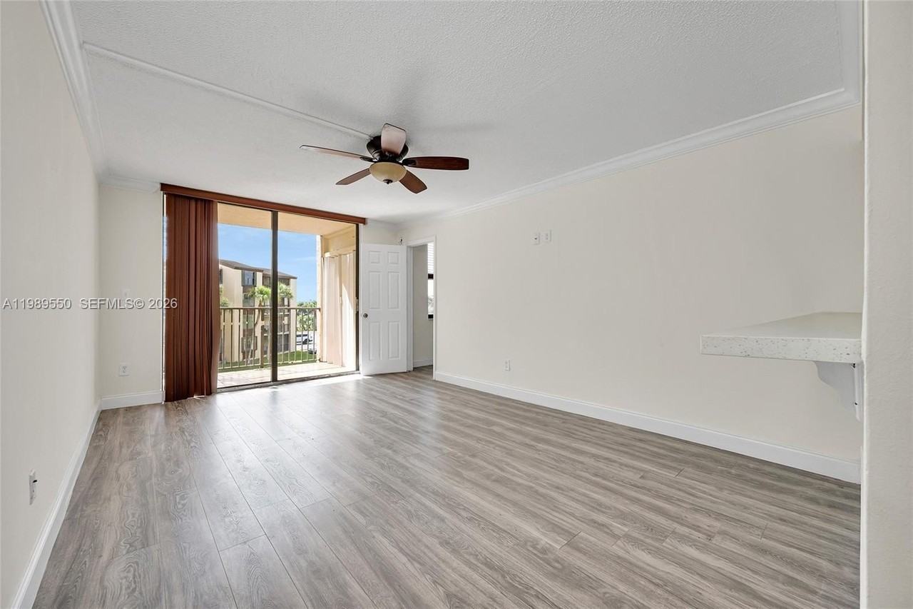 14601 N Kendall Dr #308K - Photo 6 of 22