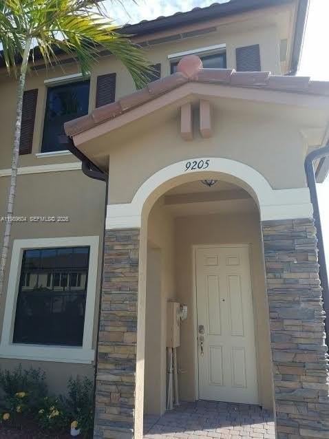 9205 W 33rd Way #9205 - Photo 2 of 30