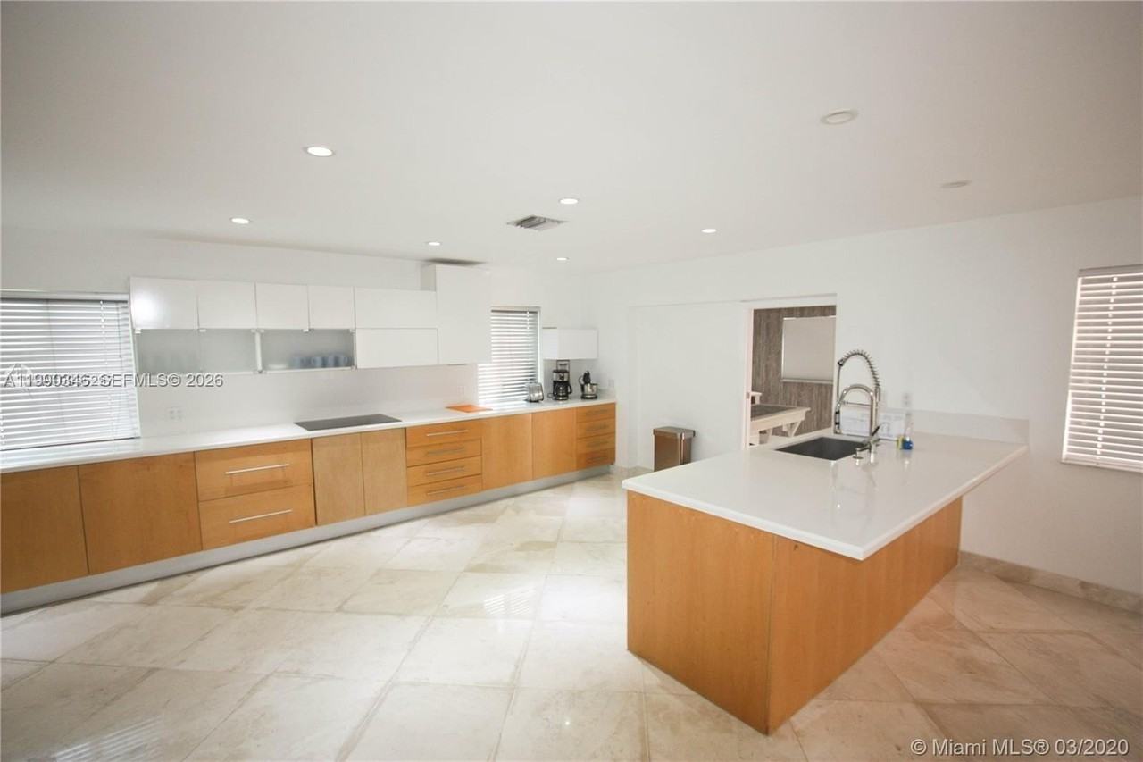 3406 Ne 168th St #3406 - Photo 4 of 23