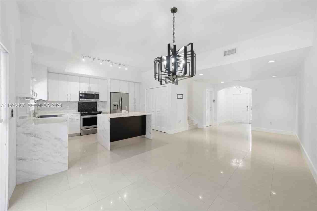 22242 Sw 88th Path - Photo 2 of 25