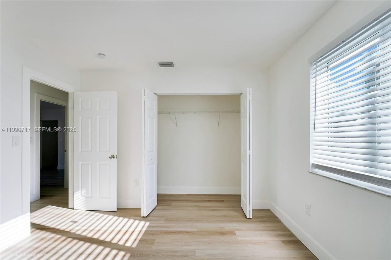 2820 Nw 95th St #2 - Photo 7 of 14