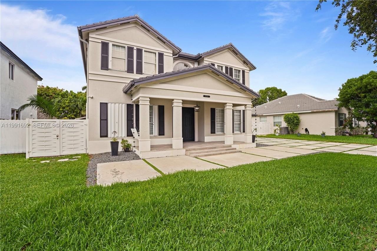 20234 Sw 128th Pl - Photo 2 of 35