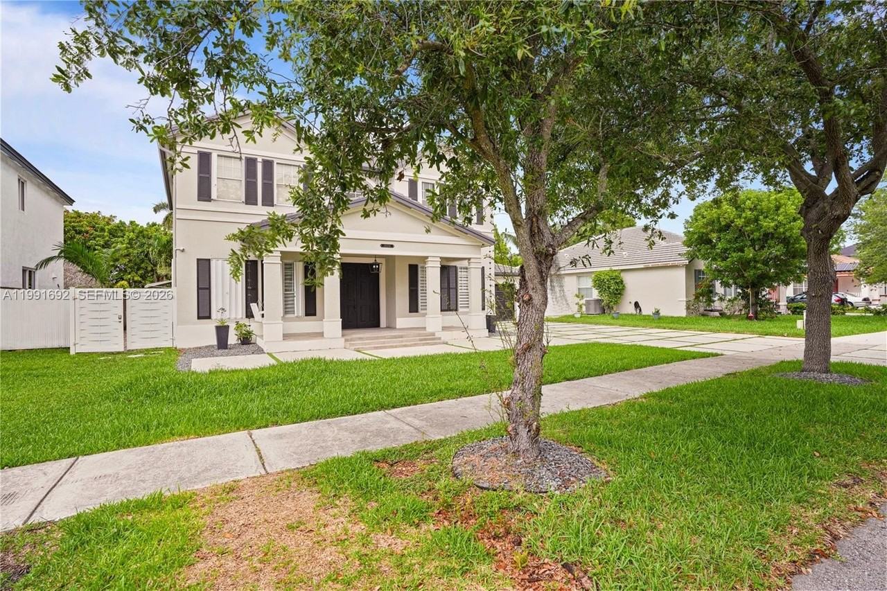 20234 Sw 128th Pl - Photo 3 of 35