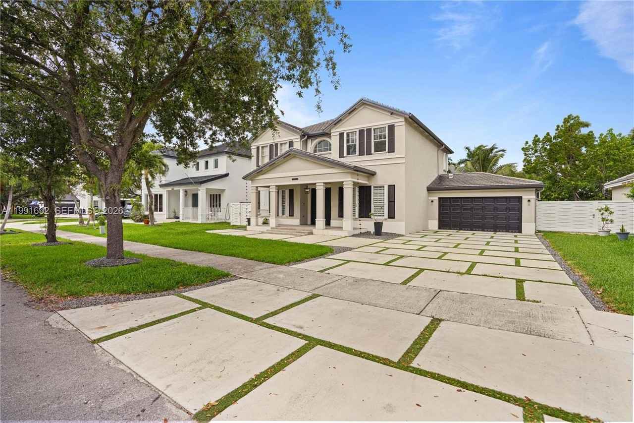 20234 Sw 128th Pl - Photo 5 of 35