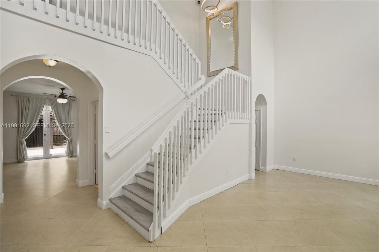 20234 Sw 128th Pl - Photo 7 of 35