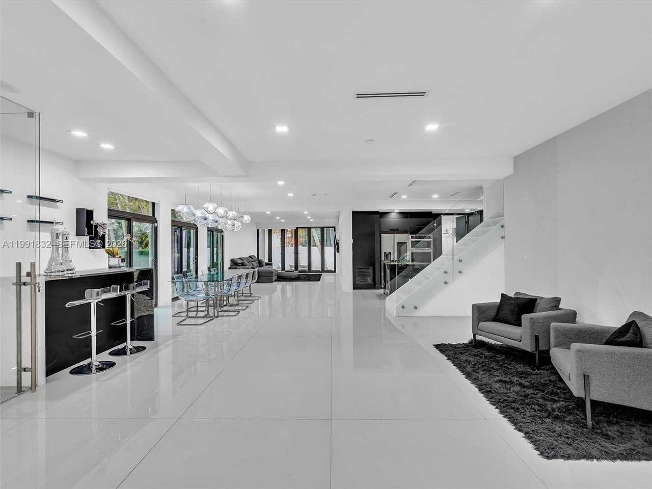 3010 Alton Rd - Photo 3 of 50