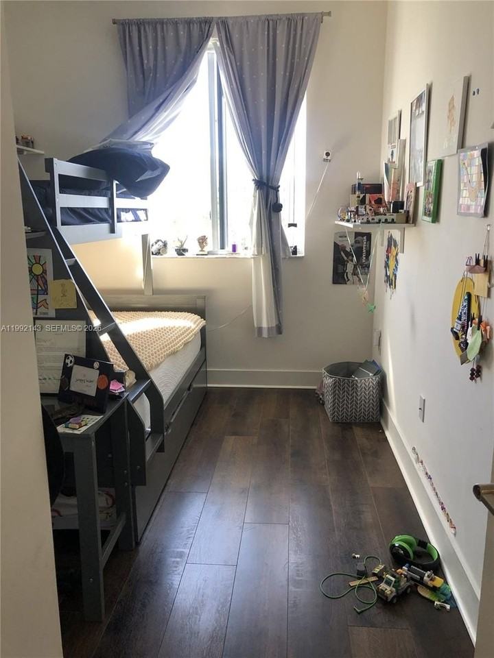 2601 Ne 212th Ter #104 - Photo 6 of 7