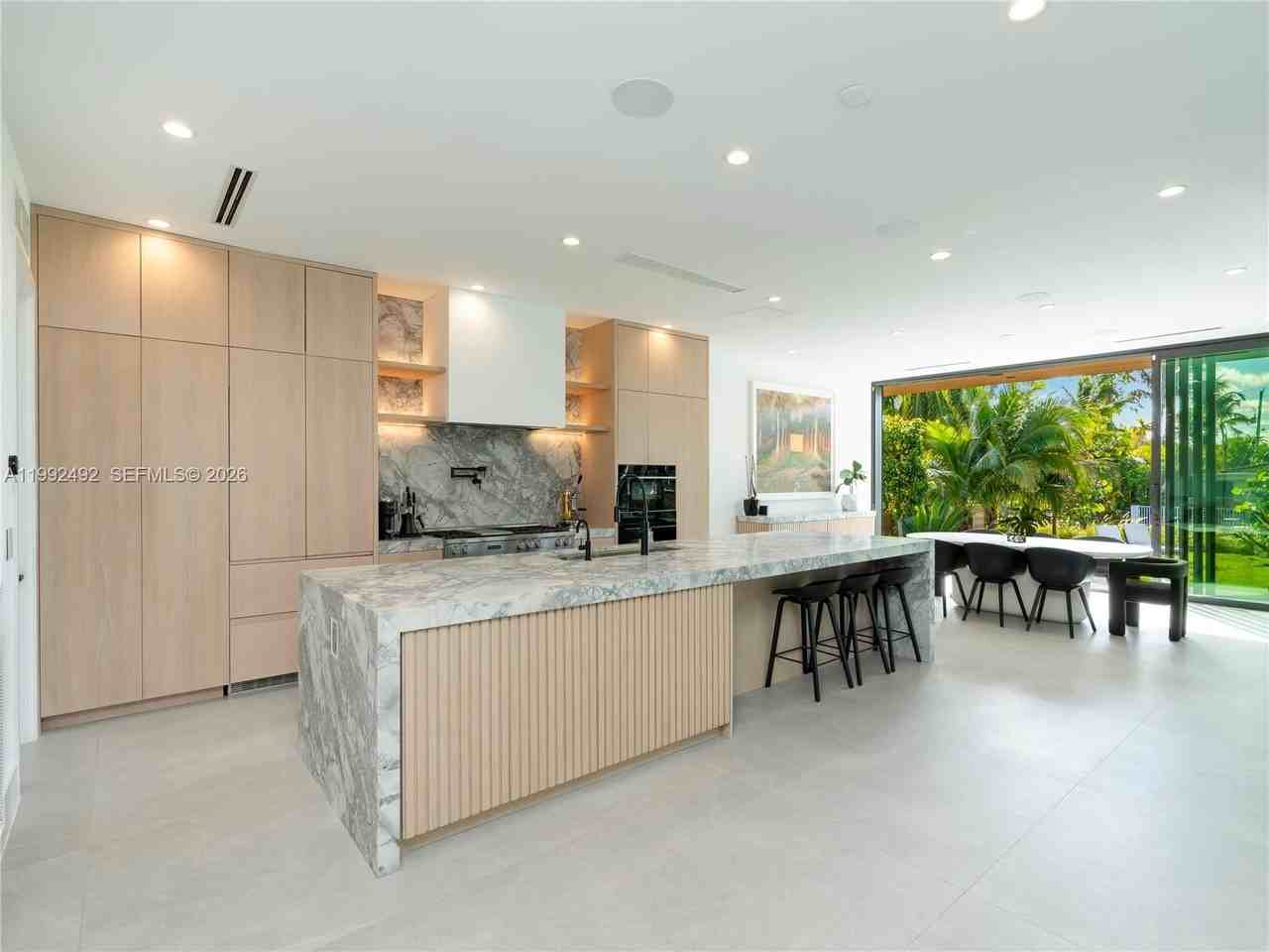 1230 Cleveland Rd - Photo 4 of 26