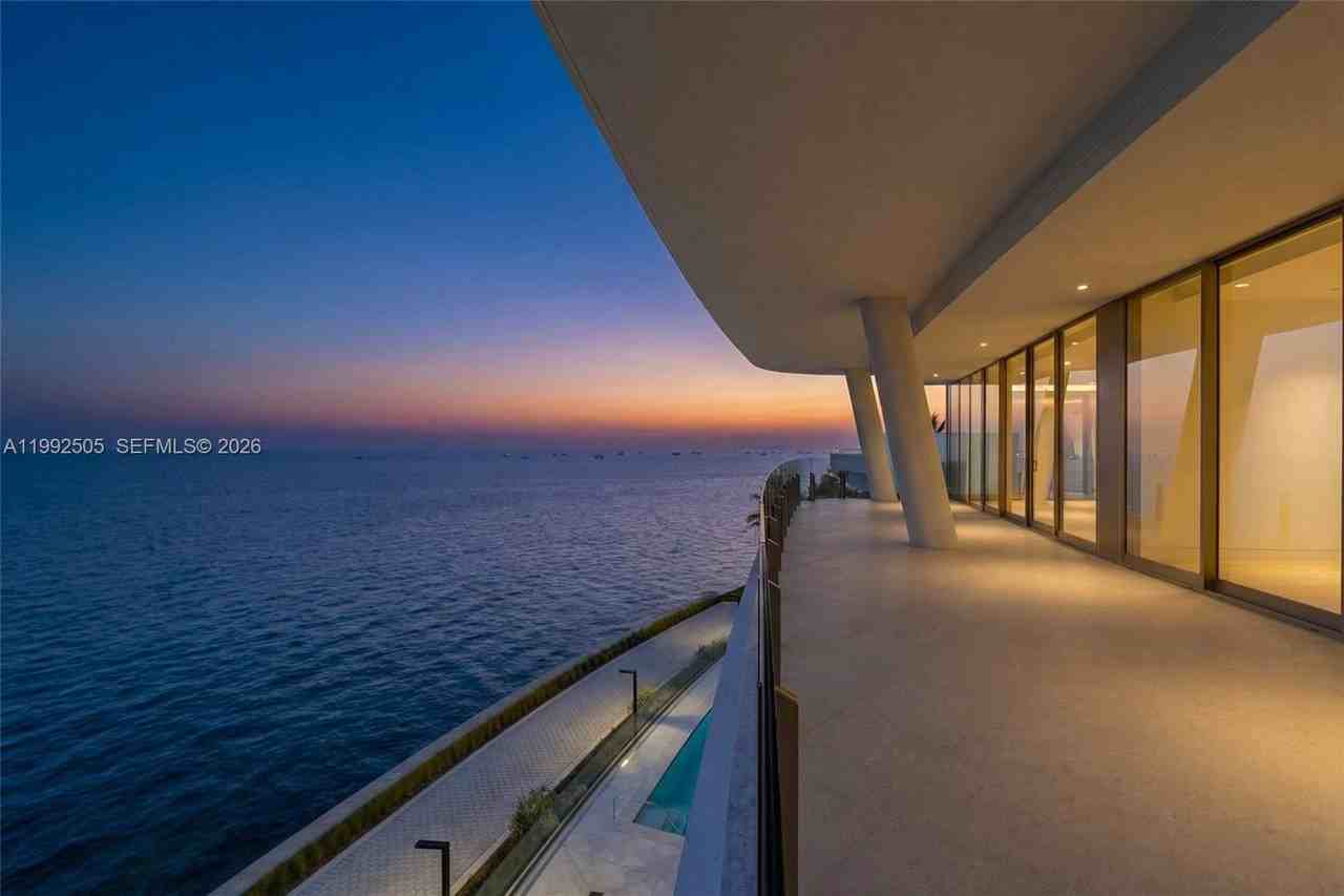 5 Grove Isle Dr #M401 - Photo 2 of 39