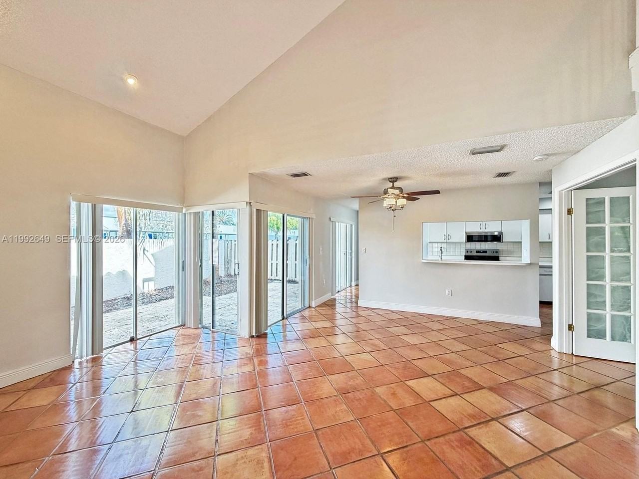 7522 Sw 109th Pl - Photo 3 of 31