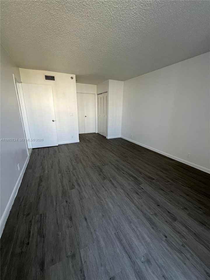 3300 Ne 191st St #909 - Photo 5 of 33