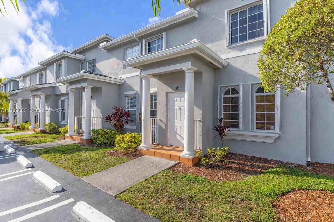 5240 Nw 109th Ave #4