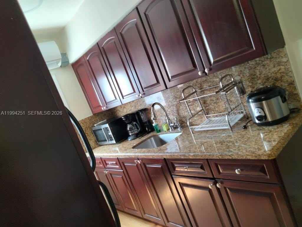 4015 Indian Creek Dr #302 - Photo 3 of 11