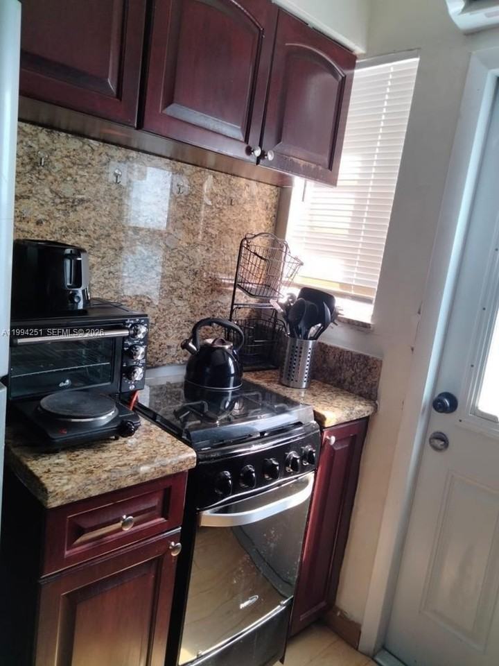 4015 Indian Creek Dr #302 - Photo 5 of 11