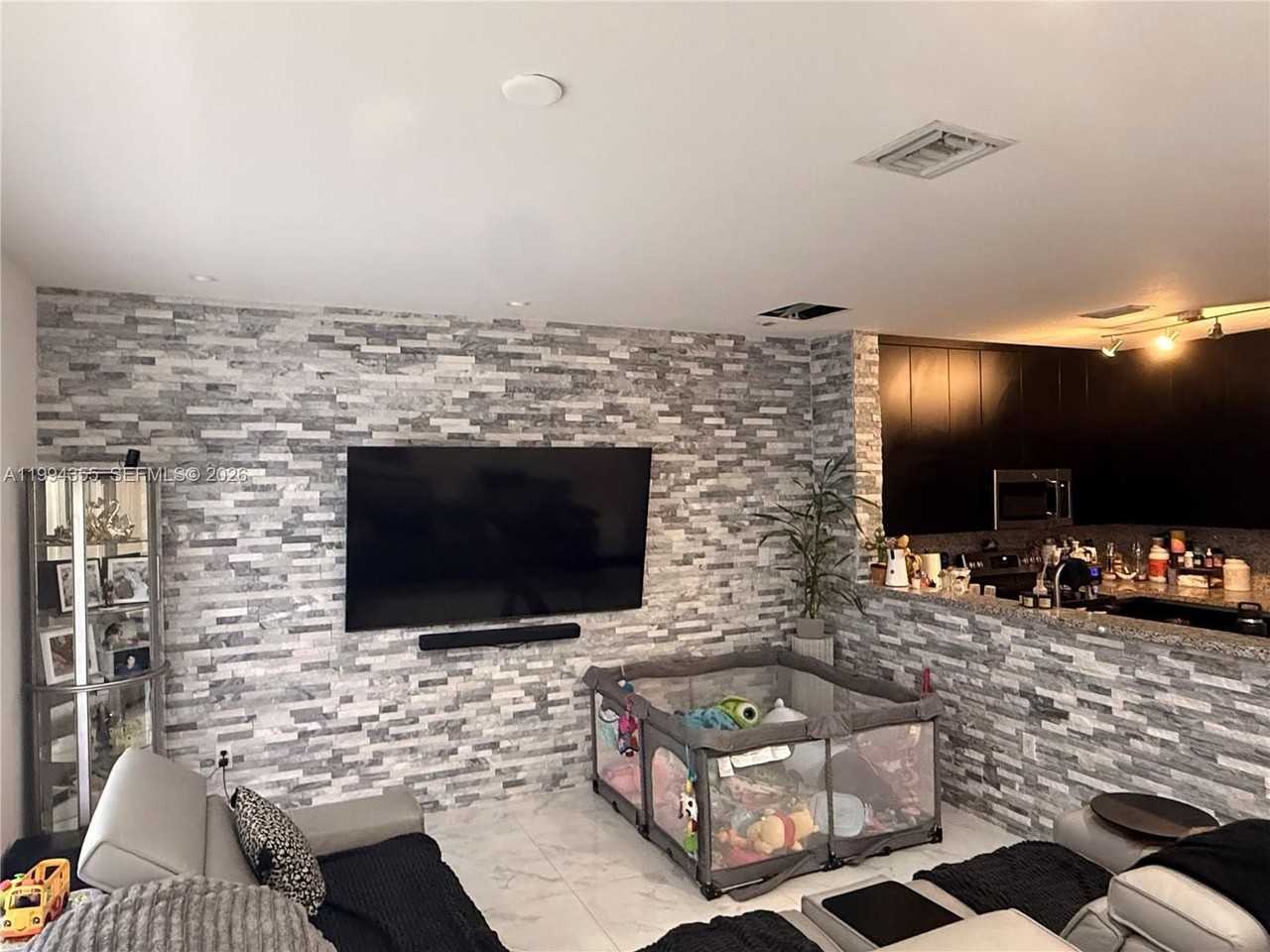 8470 Sw 150th Ave #6 - Photo 4 of 8